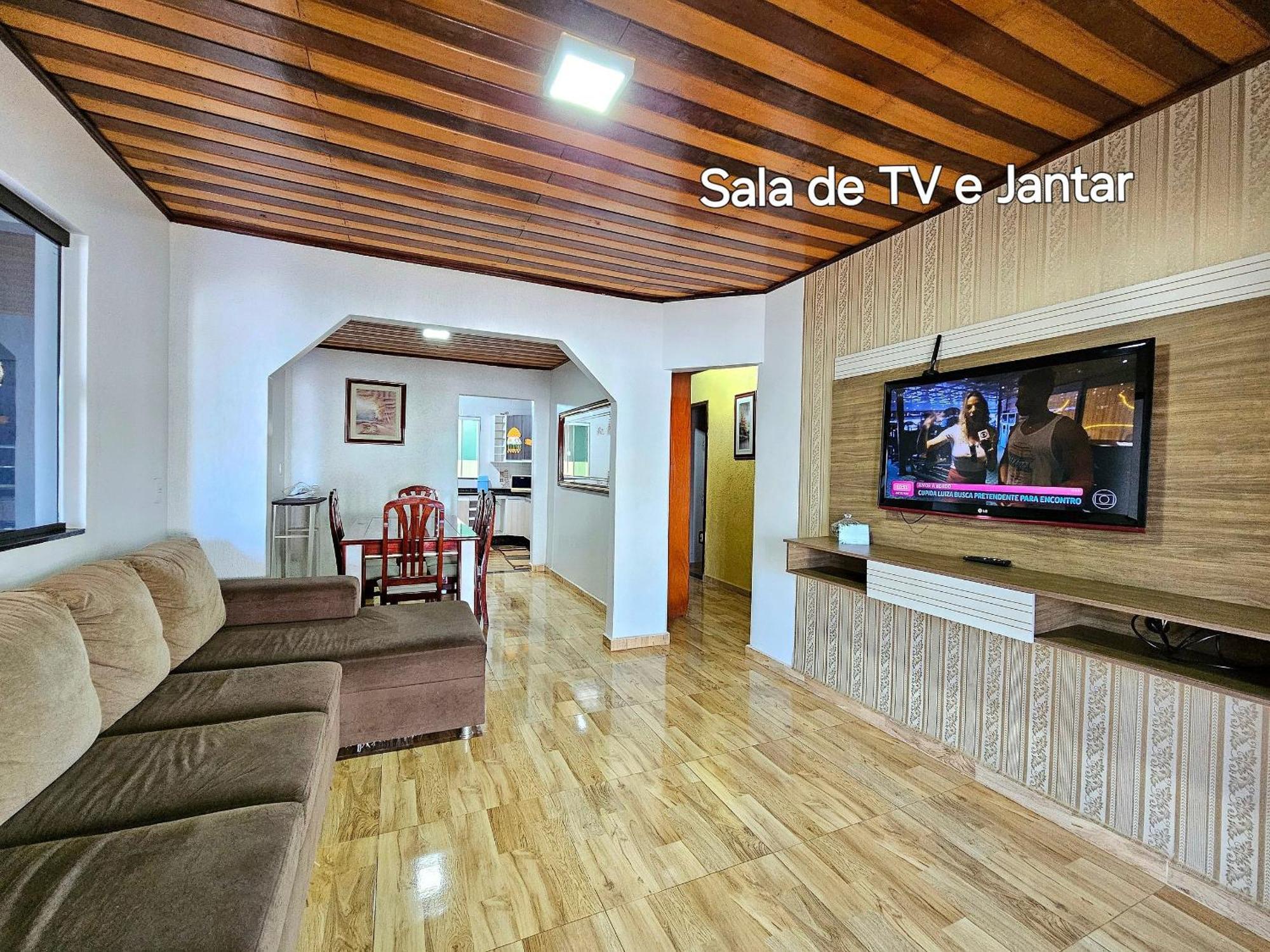 Casa Familiar Espaco Amplo Com Churrasqueira Holiday home *