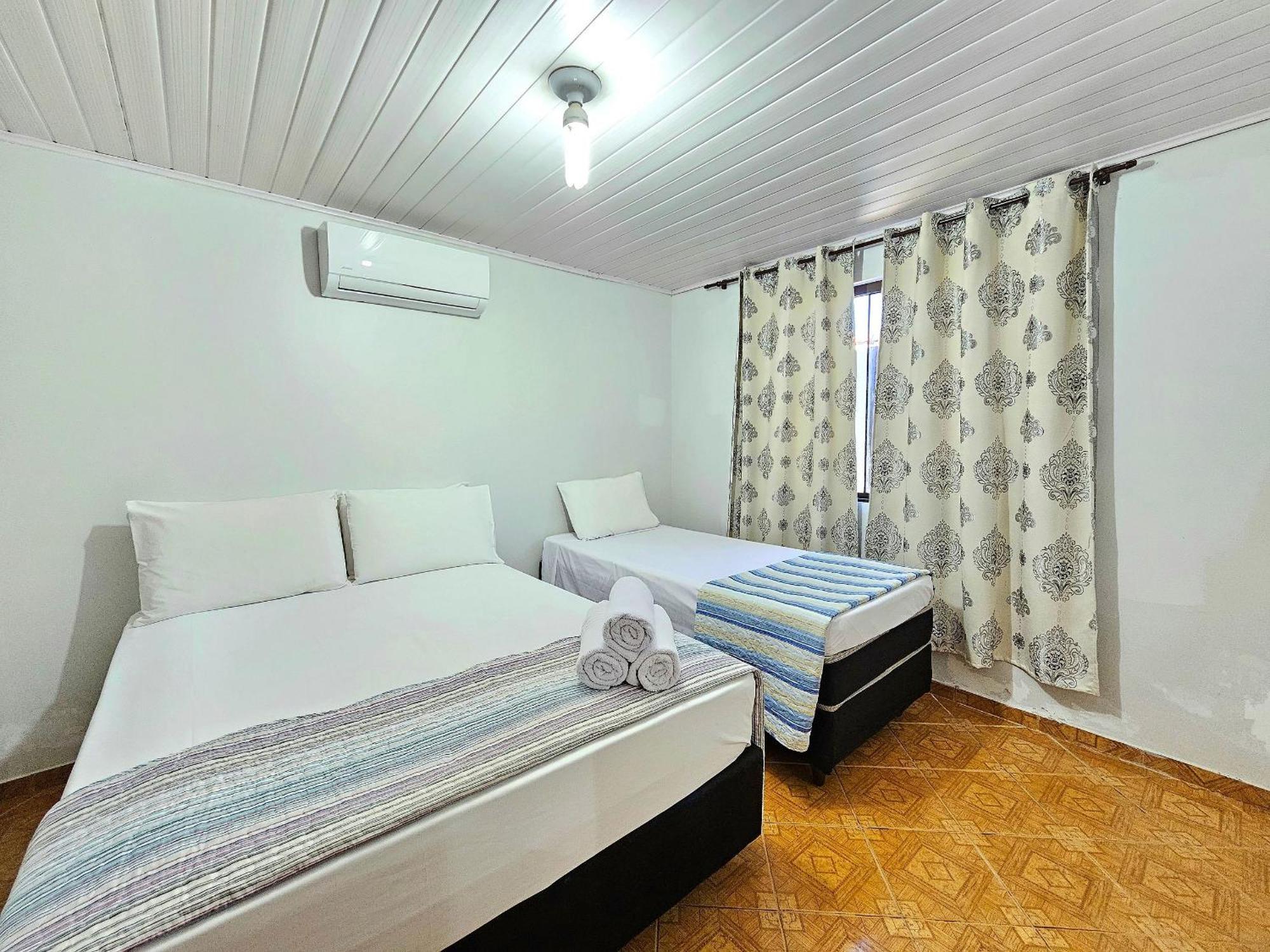 Casa Familiar Espaco Amplo Com Churrasqueira Holiday home *